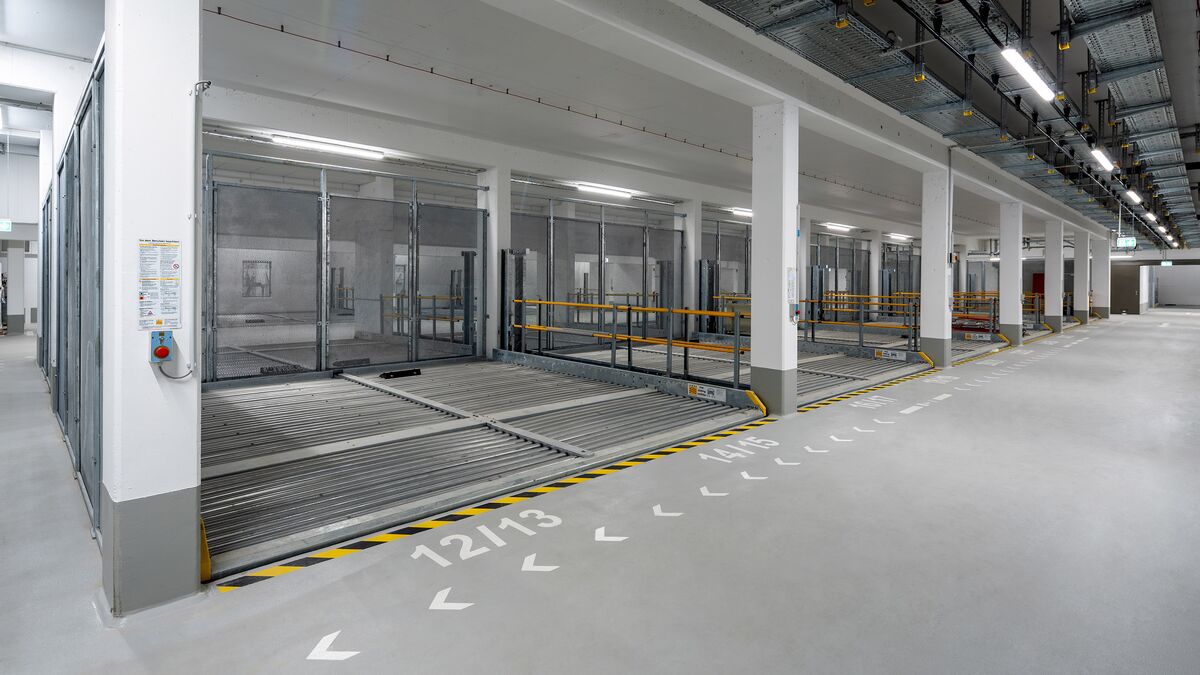 Présentation des WÖHR Parklifts dans le parking souterrain