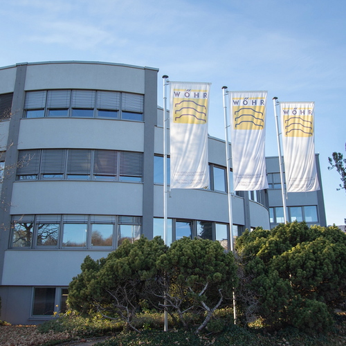 Vue extérieure du bâtiment d'entreprise de WÖHR Autoparksysteme
