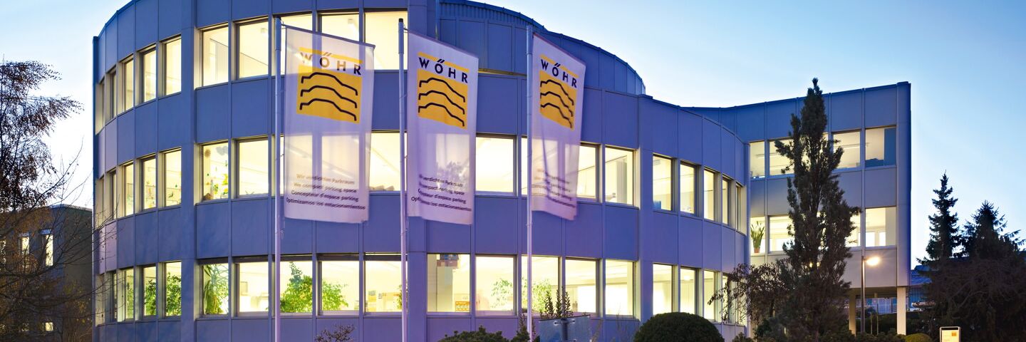 Außenansicht des Firmengebäudes von WÖHR Autoparksysteme GmbH