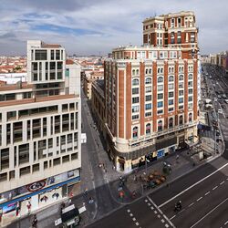 Vue aérienne de l'immeuble Gran Via Capital à Madrid