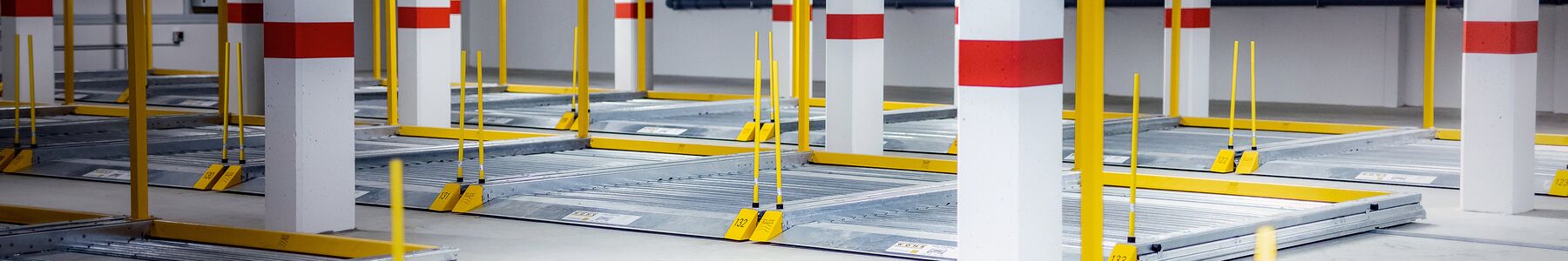 Bild von Parkplatten in einer Tiefgarage