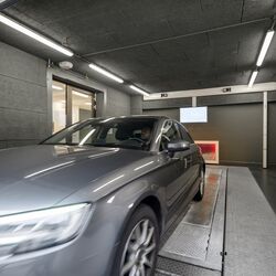 Einfahrt in das Parksystem.